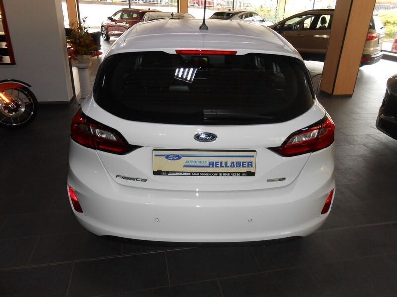 Usata Ford Fiesta Titanium 125 CV (91 kW) 2022 Bianco Utilitaria