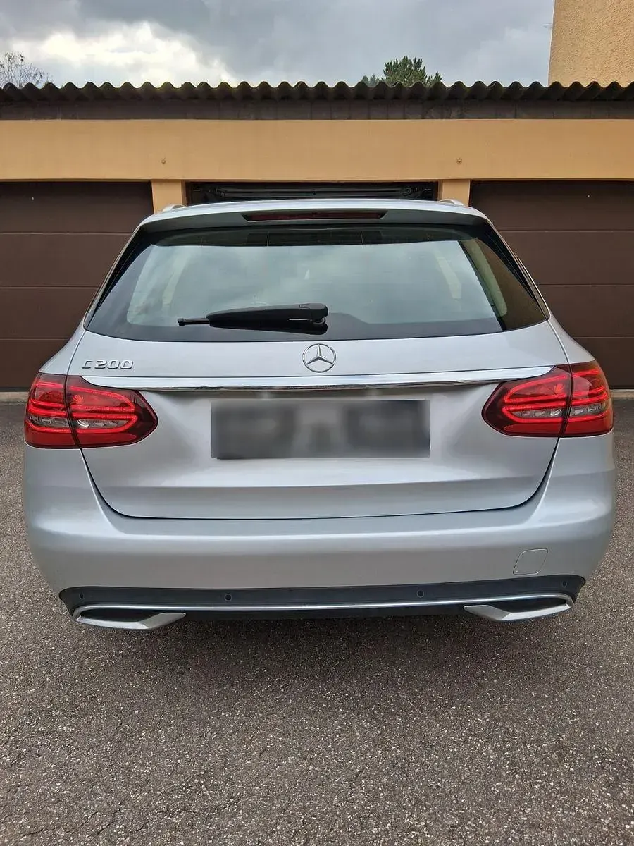 Gebraucht Mercedes C200 Avantgarde 184 PS (135 kW) 2021 Silber Kombi