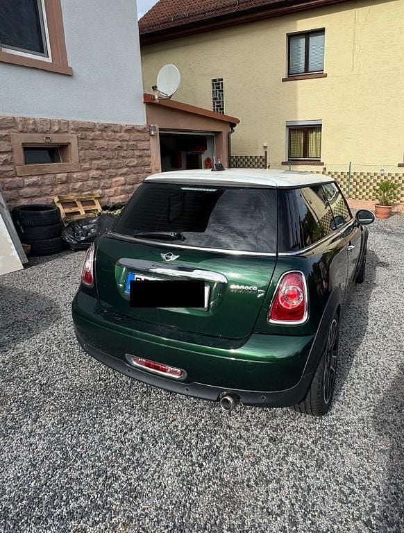 Gebraucht Mini Cooper D 112 PS (82 kW) 2011 Grün Kleinwagen