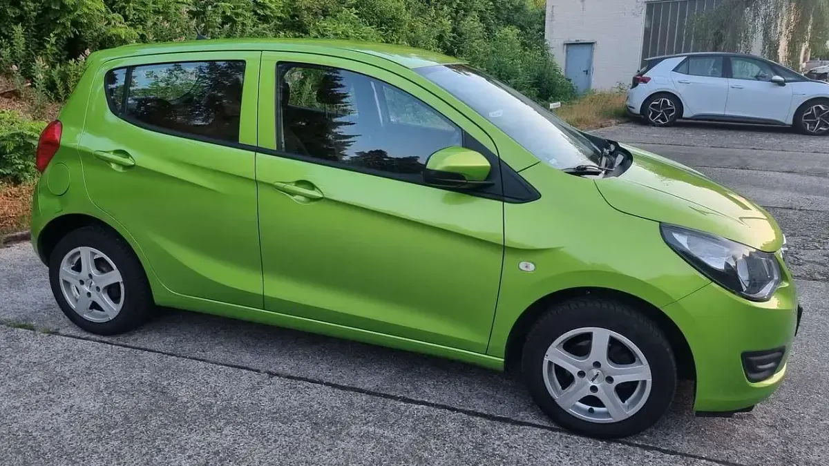 Gebraucht Opel Karl Edition 75 PS (55 kW) 2015 Grün Kleinwagen