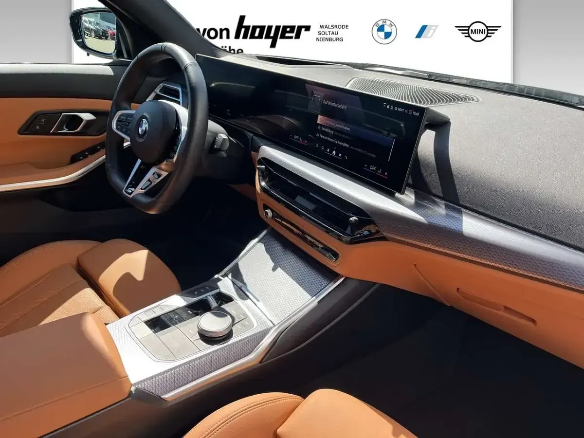 Gebraucht BMW 320 M Sport 190 PS (139 kW) 2025 Saphirschwarz (metallic) Limousine