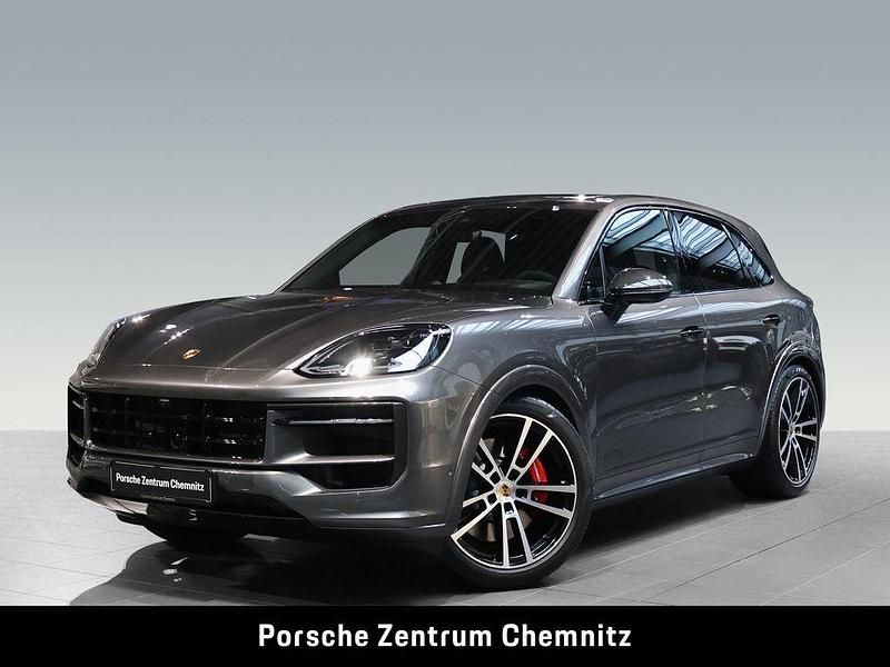 Grau Gebraucht 2025 Porsche Cayenne GTS SUV | 148.898 € (Superpreis) - Bild 1/4