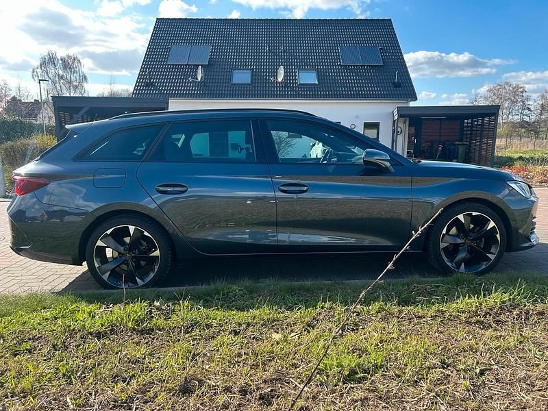 Gebraucht Cupra Leon 150 PS (110 kW) 2023 Grau Kombi