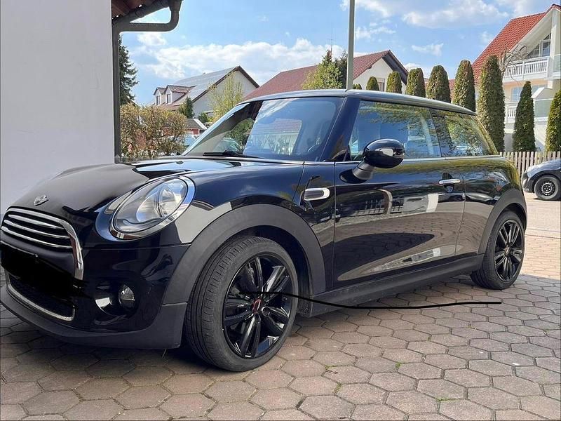 Second-hand Mini ONE 102 CP (75 kW) 2017 Negru Hatchback