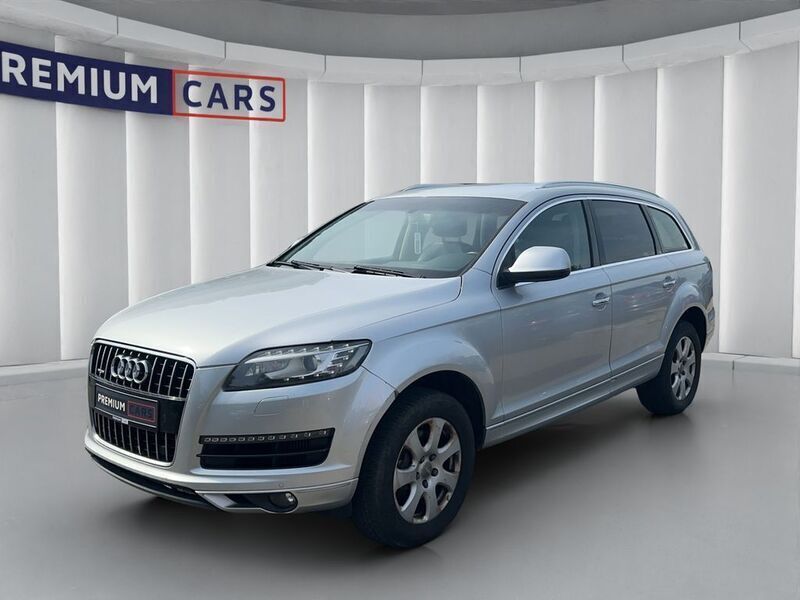 Silber Gebraucht 2011 Audi Q7 Ambiente SUV | 7.990 € - Bild 1/4