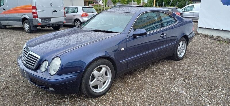 Blau Gebraucht 1998 Mercedes CLK320 Elegance Coupé | 4.690 € (Fairer Preis) - Bild 1/4