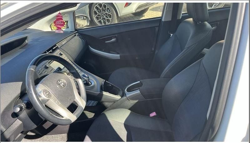 Gebraucht Toyota Prius 136 PS (100 kW) 2012 Weiß Limousine