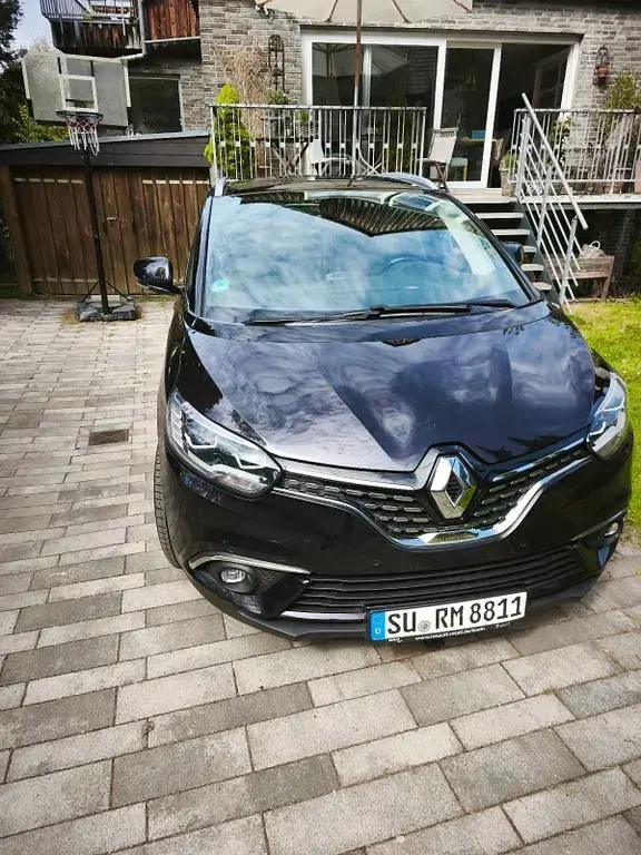 Gebraucht Renault Grand Scénic IV Initiale 160 PS (117 kW) 2017 Schwarz Van / Kleinbus