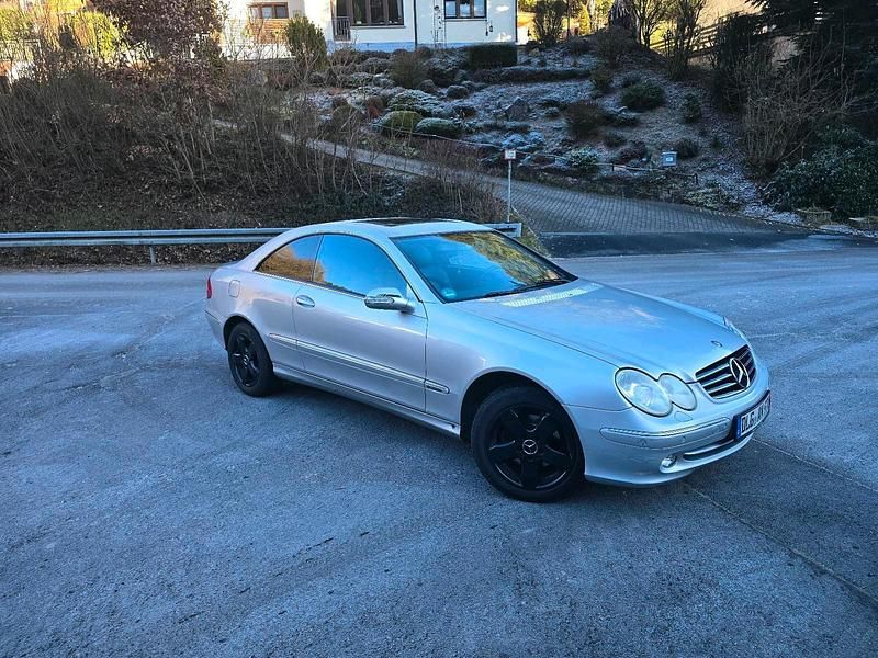 Gebraucht Mercedes CLK200 163 PS (119 kW) 2005 Silber Coupé
