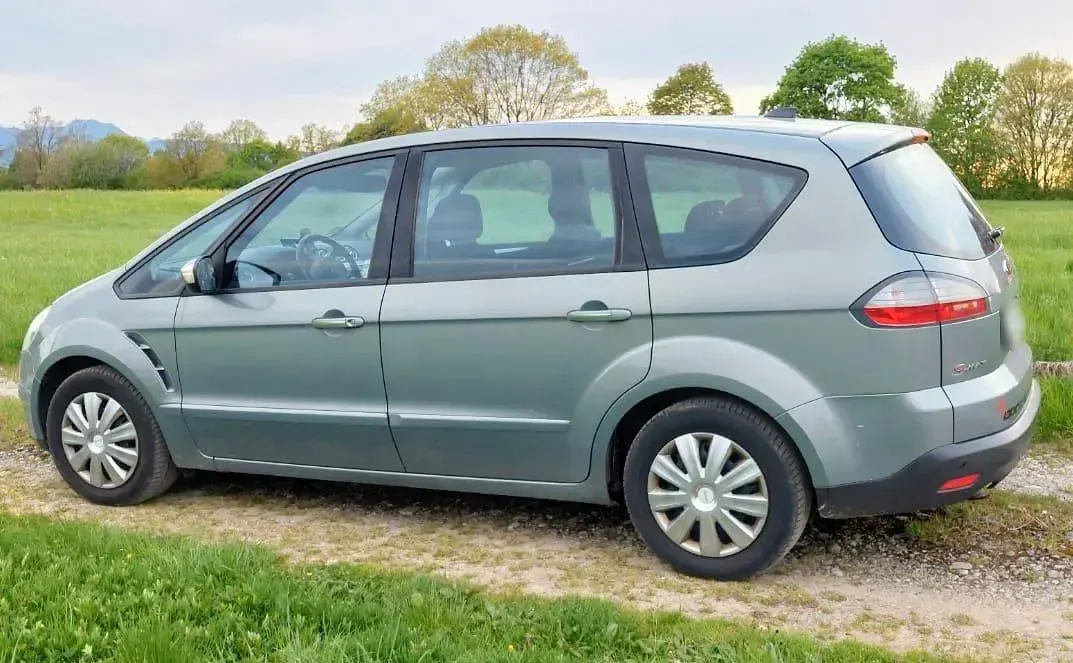 Używany Ford S-MAX S 140 KM (102 kW) 2008 Szary Minivan