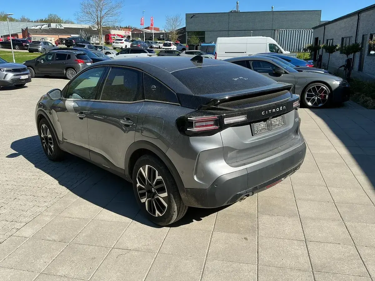 Gebraucht Citroën C4 132 PS (97 kW) 2025 Grau SUV