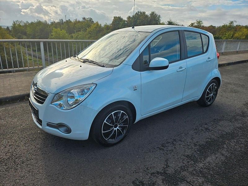 Gebraucht Opel Agila Edition 65 PS (47 kW) 2010 Weiß Kleinwagen