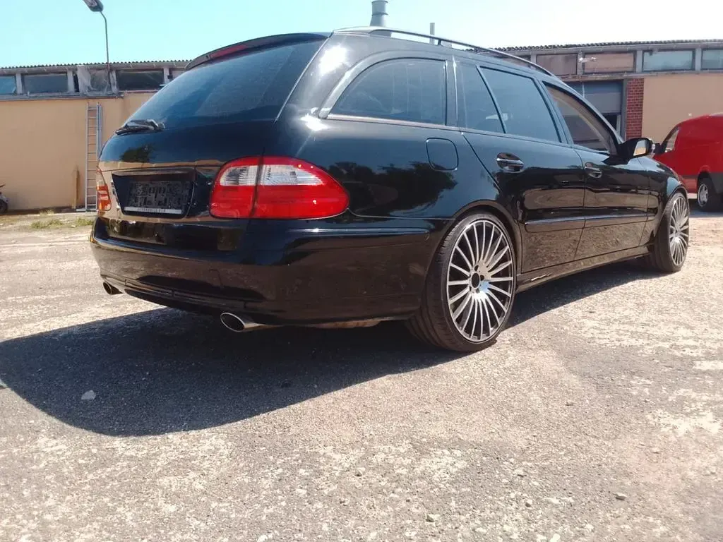 Occasion Mercedes E320 Avantgarde 224 ch (164 kW) 2004 Noir Berline
