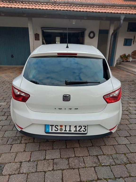 Gebraucht Seat Ibiza SC Style 86 PS (63 kW) 2012 Weiß Kleinwagen