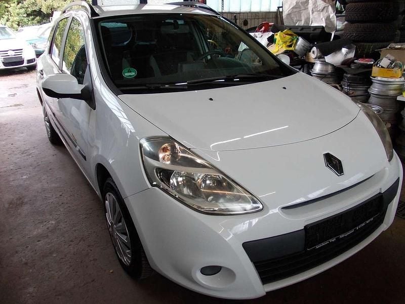 Gebraucht Renault Clio GrandTour 75 PS (55 kW) 2012 Weiß Kombi