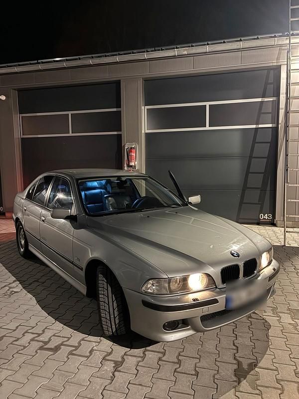 Gebraucht BMW 528 193 PS (141 kW) 1998 Silber Limousine