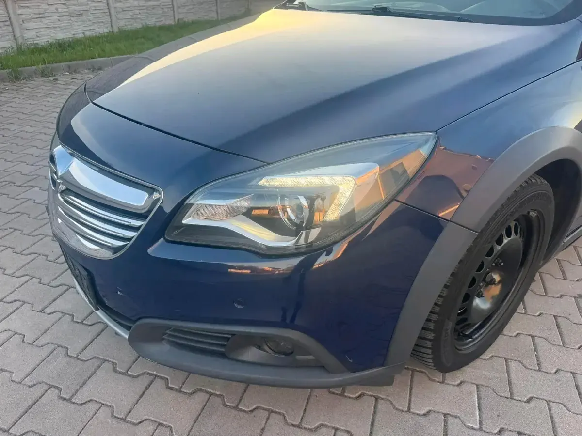 Usata Opel Insignia 165 CV (121 kW) 2014 Blu Station wagon