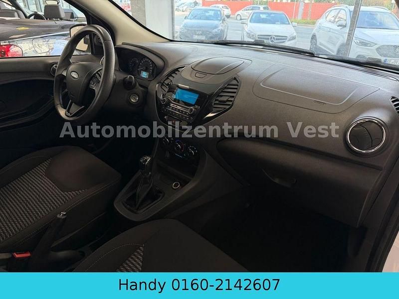 Gebraucht Ford Ka Plus Basis 69 PS (50 kW) 2019 Weiß Kleinwagen