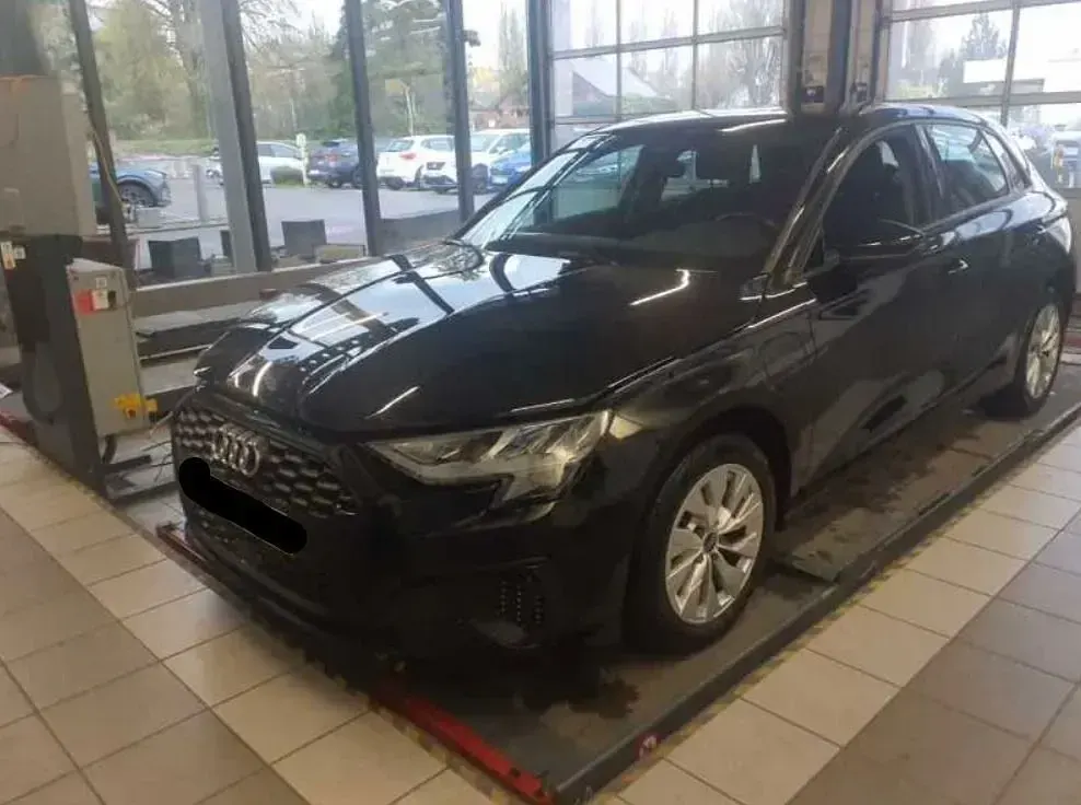 Gebraucht Audi A3 Business 204 PS (150 kW) 2022 Brillantschwarz Limousine