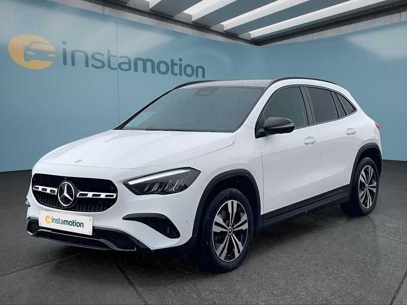 Weiß Gebraucht 2024 Mercedes GLA180 SUV | 40.849 € (Etwas zu teuer) - Bild 1/4
