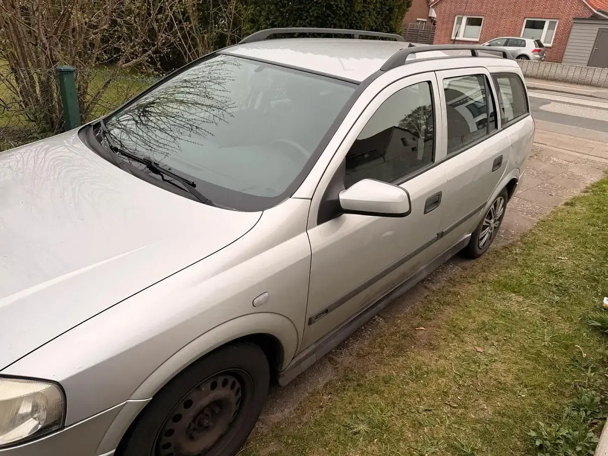 Usata Opel Astra 125 CV (91 kW) 2000 Argento Station wagon