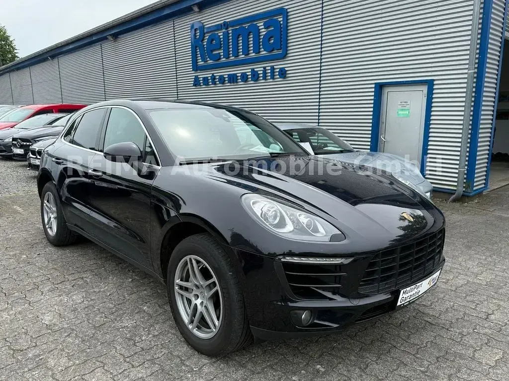 Gebraucht Porsche Macan 258 PS (189 kW) 2014 Tiefschwarzmetallic SUV