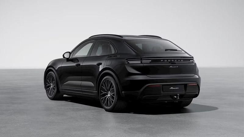 Gebraucht Porsche Macan 300 kW (408 PS) 2024 Tiefschwarzmetallic SUV