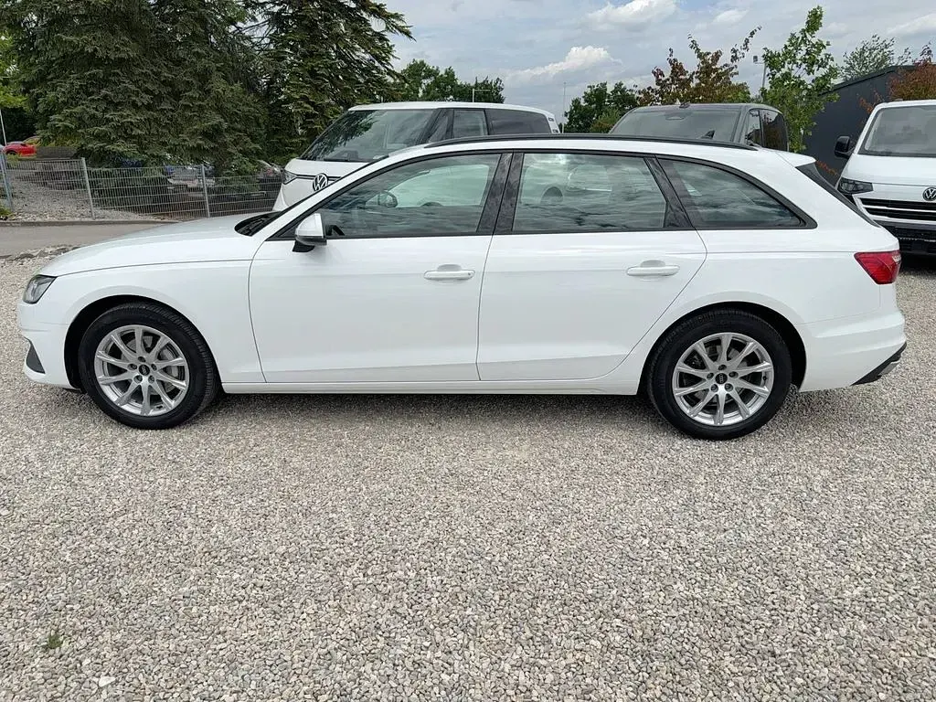 Gebraucht Audi A4 Sport 204 PS (150 kW) 2023 Weiß Kombi
