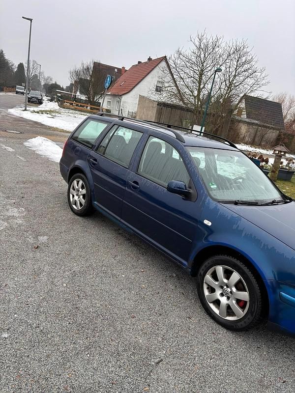 Gebraucht VW Golf IV 101 PS (74 kW) 2005 Blau Kombi