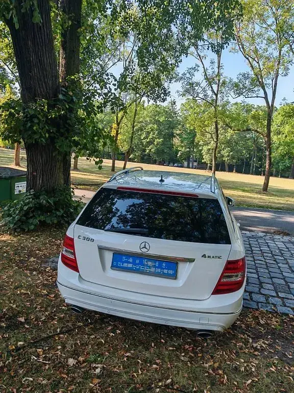 Gebraucht Mercedes C300 Avantgarde 231 PS (169 kW) 2012 Grau Limousine