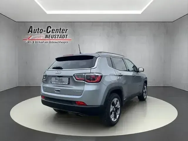 Gebraucht Jeep Compass Limited 170 PS (125 kW) 2020 Grau SUV