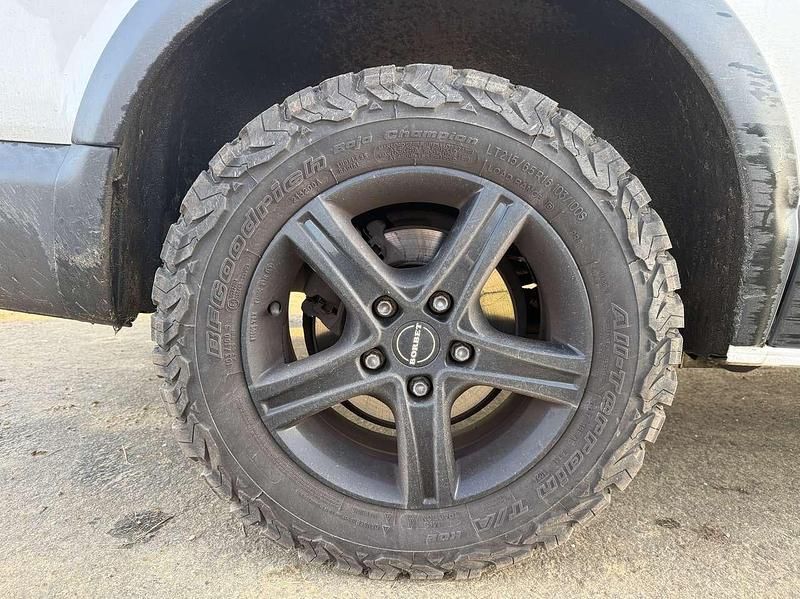 Gebraucht VW T5 140 PS (102 kW) 2013 Van