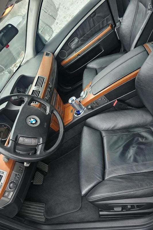 Gebraucht BMW 735 272 PS (200 kW) 2002 Grau Limousine