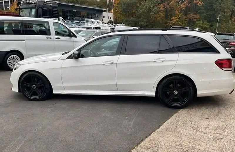 Gebraucht Mercedes E250 AMG 204 PS (150 kW) 2015 Weiß Kombi