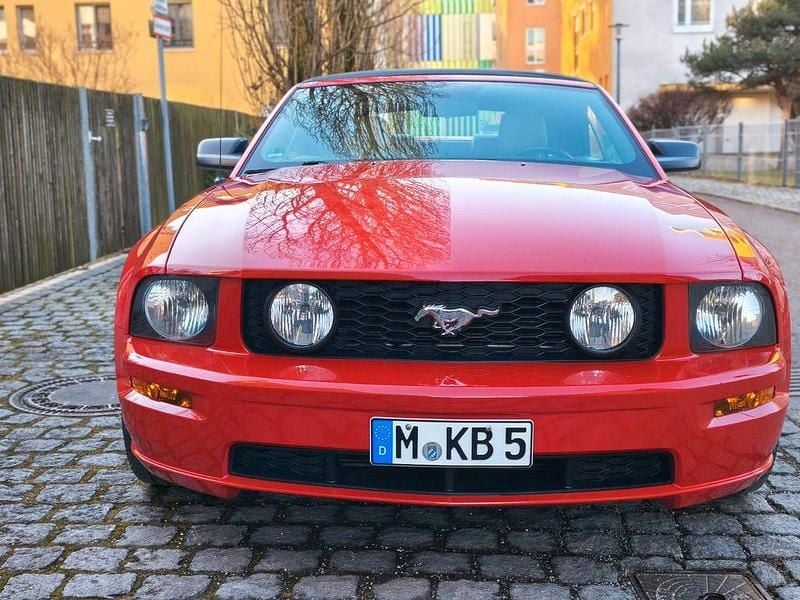Gebraucht Ford Mustang GT 300 PS (220 kW) 2007 Rot Cabrio