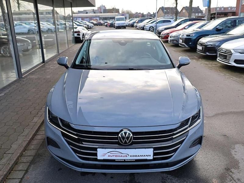 Gebraucht VW Arteon 150 PS (110 kW) 2022 Mondsteingrau Kombi