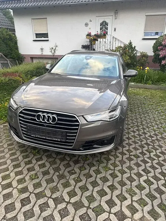 Gebraucht Audi A6 Ambiente 272 PS (200 kW) 2015 Grau Limousine