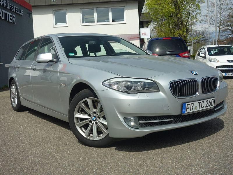 Gebraucht BMW 520 184 PS (135 kW) 2012 Silber Kombi