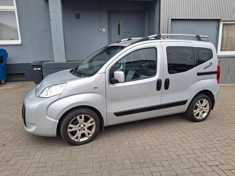 Gebraucht Fiat Qubo Active 75 PS (55 kW) 2012 Silber Van / Kleinbus