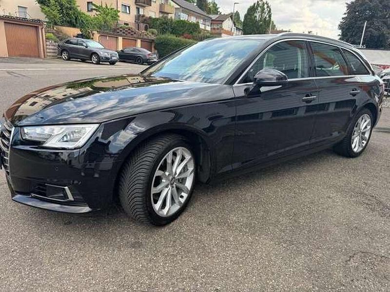Gebraucht Audi A4 Comfort 218 PS (160 kW) 2018 Mythosschwarz Kombi