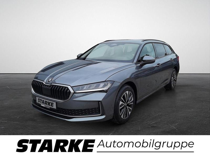 Graphitegrau metallic Neu 2025 Skoda Superb Selection Kombi | 44.980 € (Guter Preis) - Bild 1/4