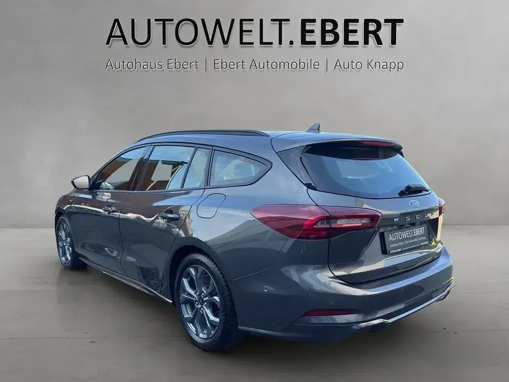 Gebraucht Ford Focus ST-Line 116 PS (85 kW) 2024 Grau Limousine
