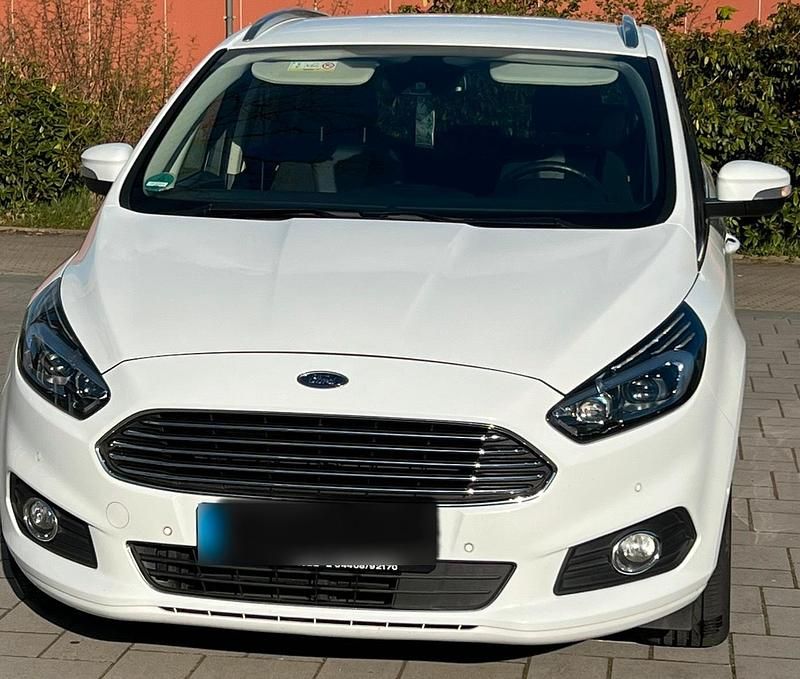 Gebraucht Ford S-MAX S 150 PS (110 kW) 2016 Weiß Van / Kleinbus