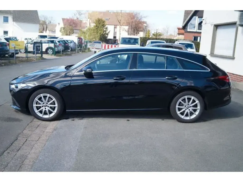 Gebraucht Mercedes CLA180 116 PS (85 kW) 2020 Nachtschwarz Coupé