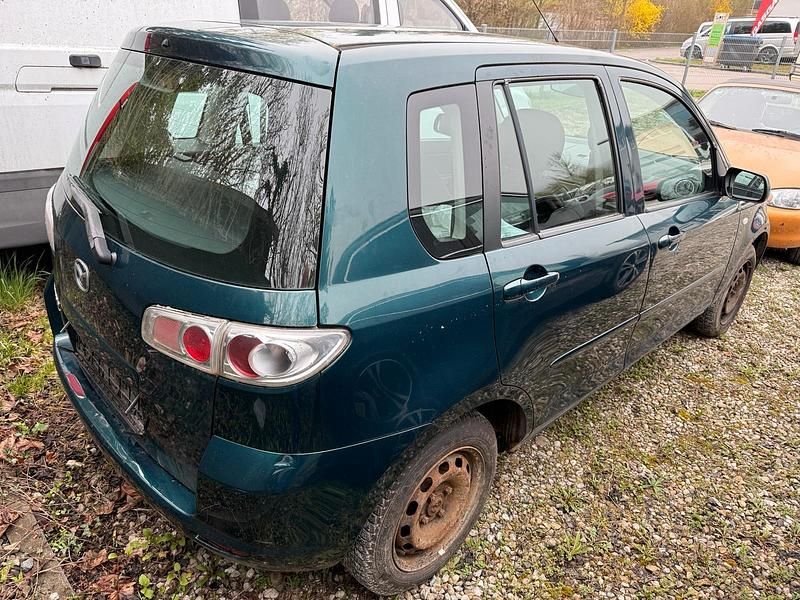 Second-hand Mazda 2 80 CP (58 kW) 2007 Verde Hatchback