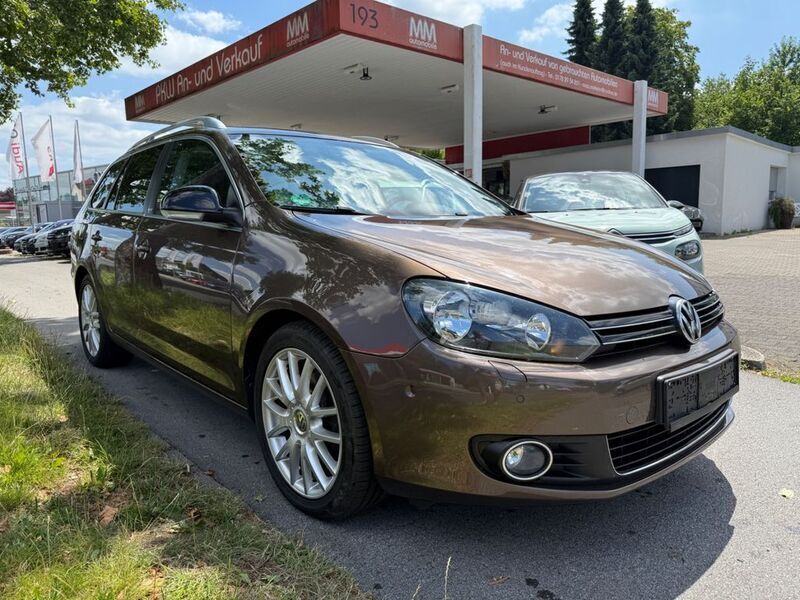 Braun Gebraucht 2012 VW Golf VI Style Kombi | 8.450 € (Etwas zu teuer) - Bild 1/4