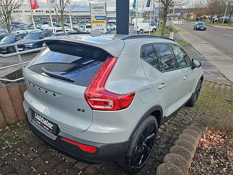 Gebraucht Volvo XC40 Plus 163 PS (119 kW) 2026 Grau SUV