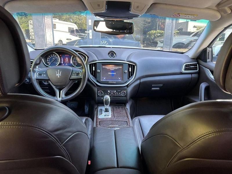 Gebraucht Maserati Ghibli 275 PS (202 kW) 2015 Weiß Limousine