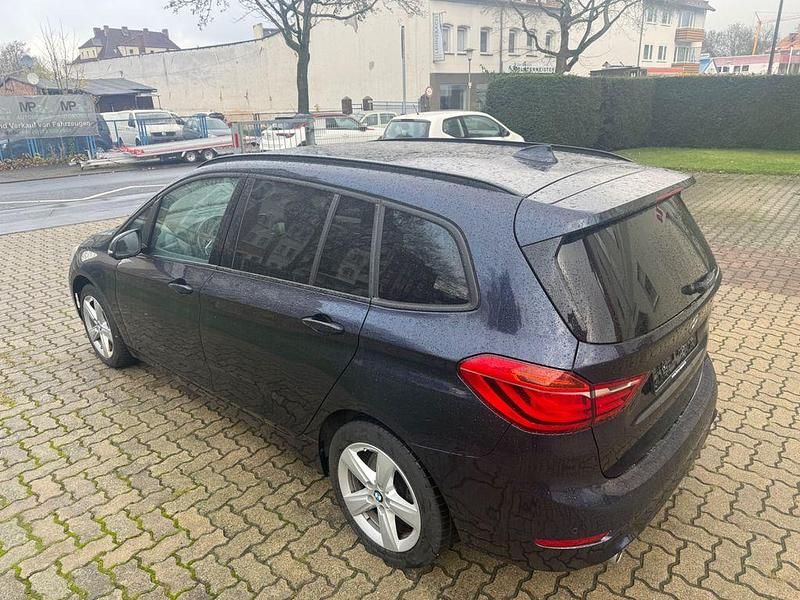 Gebraucht BMW 220 Gran Tourer Sport Line 192 PS (141 kW) 2019 Blau Van / Kleinbus
