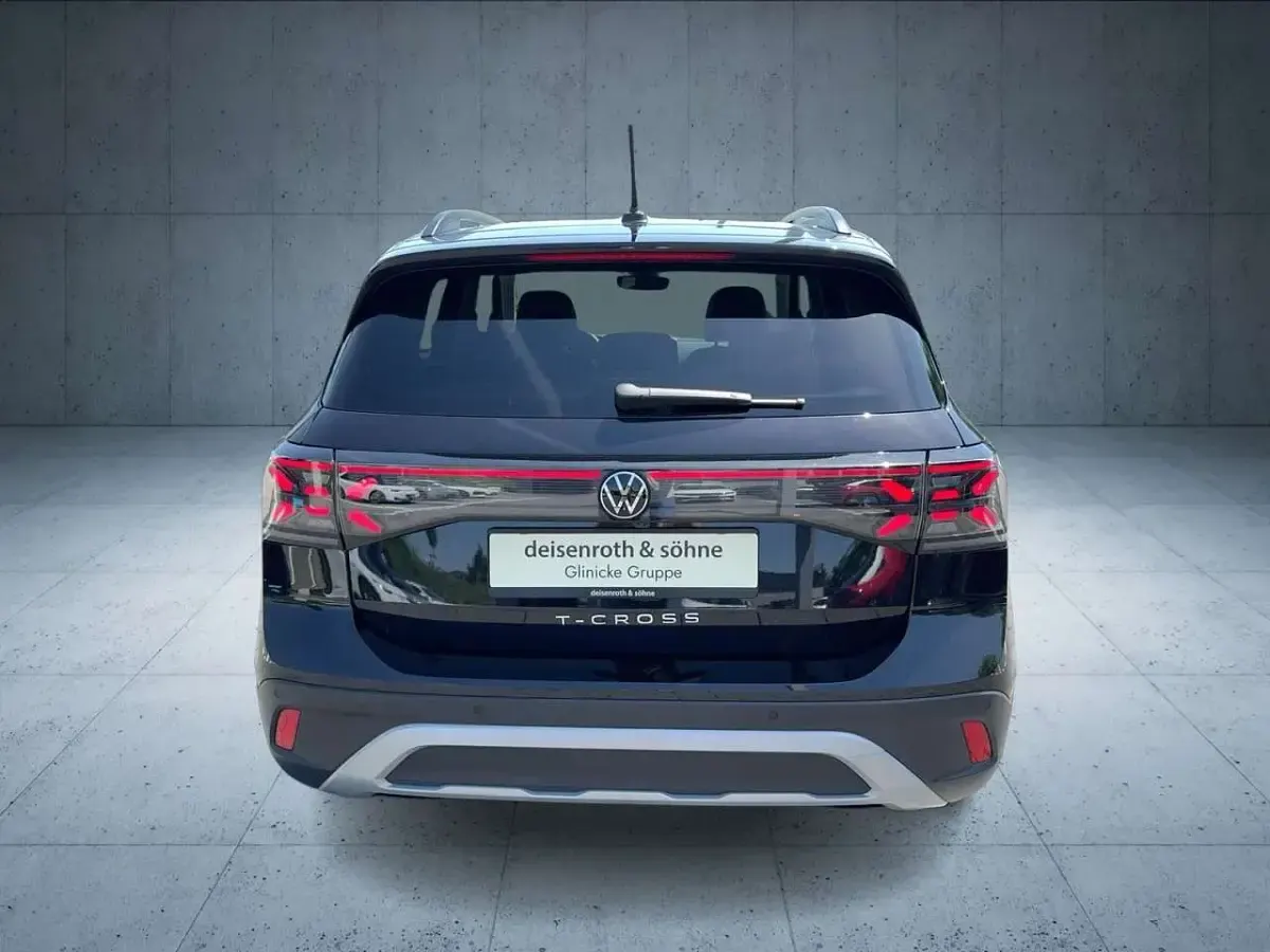 Gebraucht VW T-Cross Style 150 PS (110 kW) 2025 Deep black perleffekt SUV